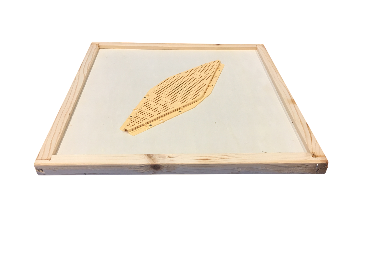 Dettaglio apiscampo losanga su tavoletta 43x50 cm per separazione api